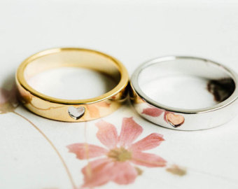 Ý nghĩa của việc đeo nhẫn cưới là gì? Business Coach I 0868 77 39 39